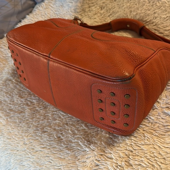 Tod's Shoulder Bag - Picture 5 of 16